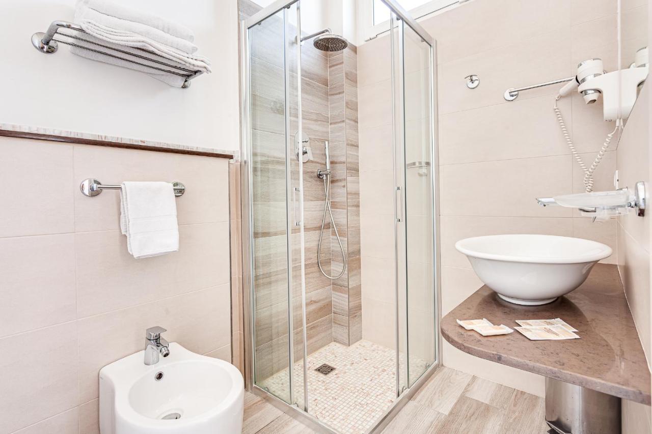 Hotel Fantini Gatteo a Mare Ngoại thất bức ảnh