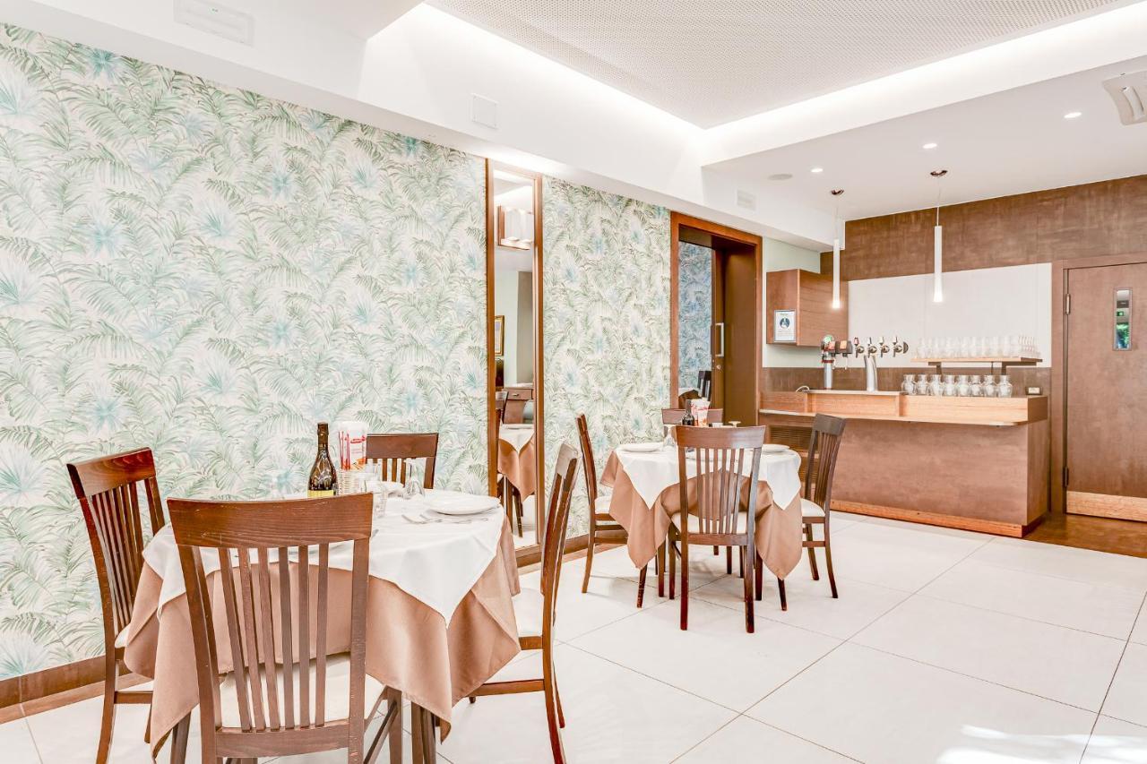 Hotel Fantini Gatteo a Mare Ngoại thất bức ảnh